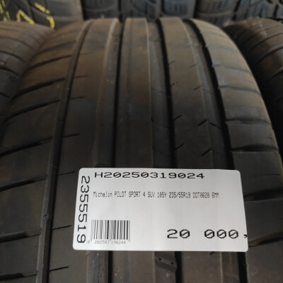 MICHELIN PILOT SPORT 4 SUV 235/55R19