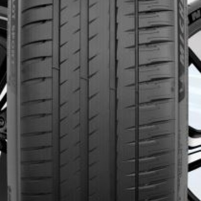 Michelin PILOT SPORT EV 235/50R20