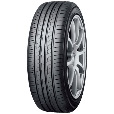 Yokohama BluEarth AE50 215/50R18