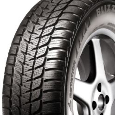 Bridgestone Blizzak LM25 235/60R17